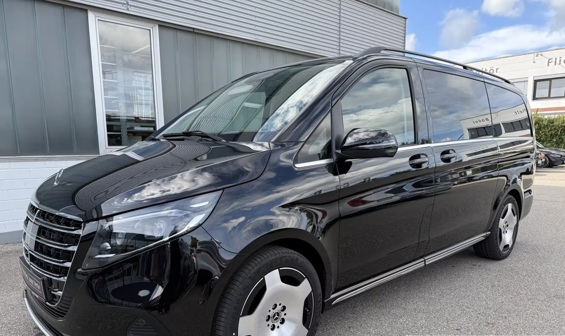 Mercedes-Benz V 300 L 4MATIC EXCLUSIVE AMG BEJ