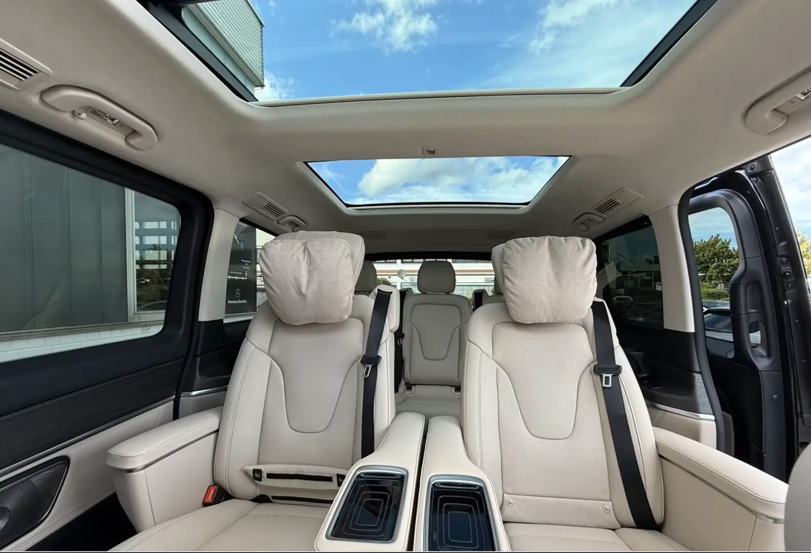 Mercedes-Benz V 300 L 4MATIC EXCLUSIVE AMG BEJ