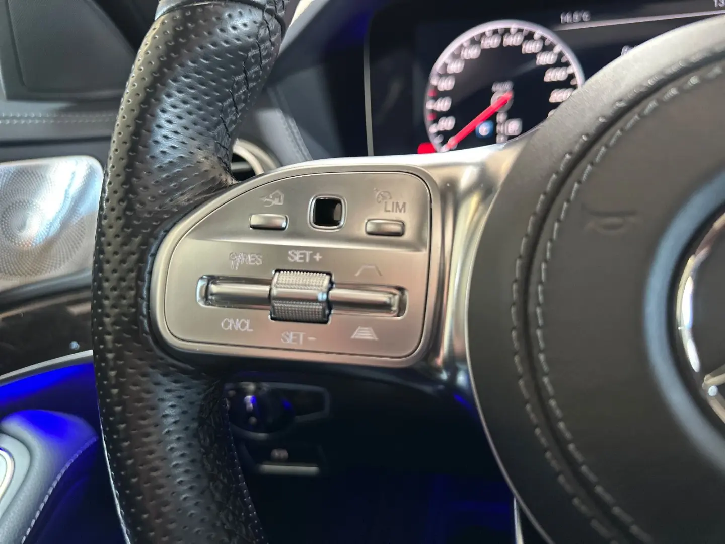 S 400 d 4MaticL AMG PANO BURMESTER S-LÜFT 360 KA