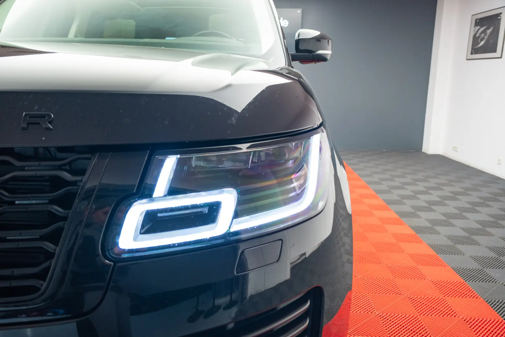 Land Rover Range Rover Vogue – 350 cp