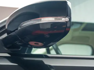 Land Rover Range Rover Vogue – 350 cp