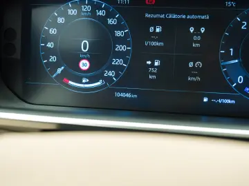 Land Rover Range Rover Vogue – 350 cp