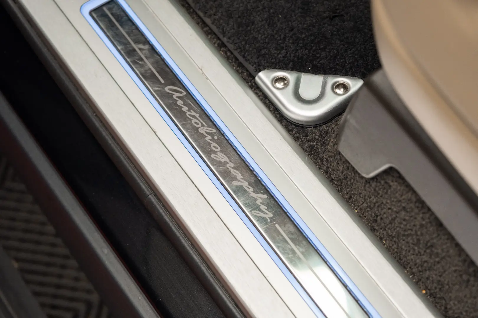 Land Rover Range Rover Vogue – 350 cp