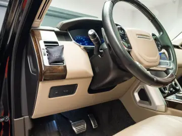 Land Rover Range Rover Vogue – 350 cp