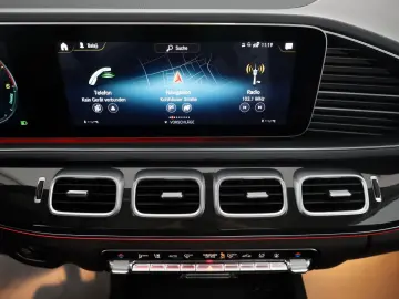 Mercedes-Benz GLE 350de 4M Navi Panorama 360  Burmester