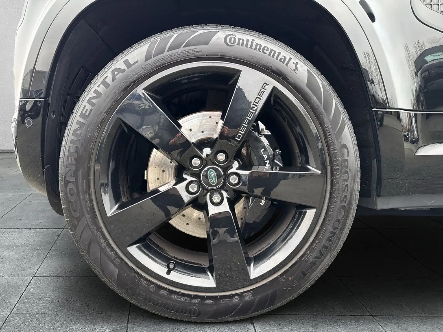 Defender 110 P525 V8 B.Säule LED NAVI AHK PANO