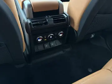 Defender 110 P525 V8 B.Säule LED NAVI AHK PANO