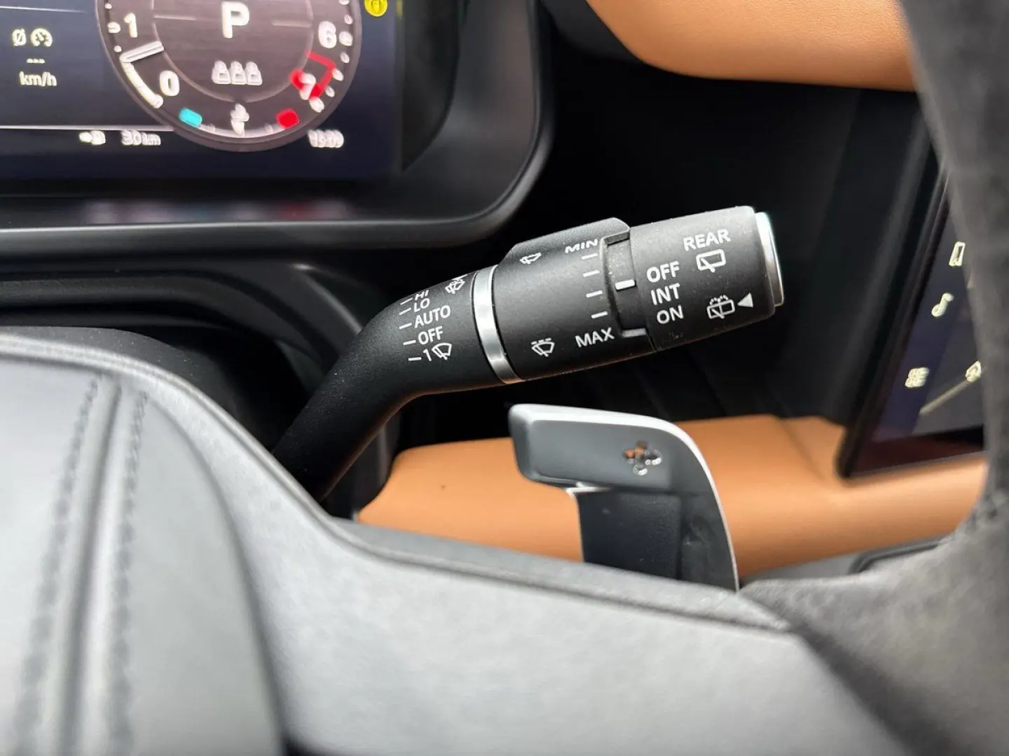 Defender 110 P525 V8 B.Säule LED NAVI AHK PANO