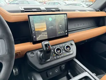 Defender 110 P525 V8 B.Säule LED NAVI AHK PANO