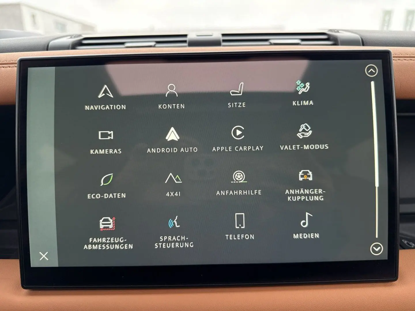 Defender 110 P525 V8 B.Säule LED NAVI AHK PANO