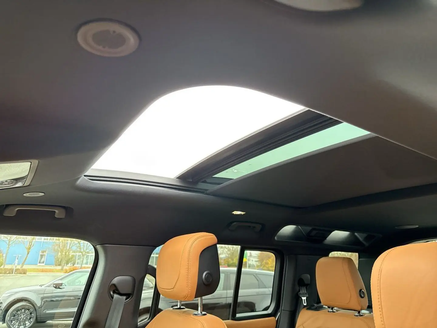 Defender 110 P525 V8 B.Säule LED NAVI AHK PANO