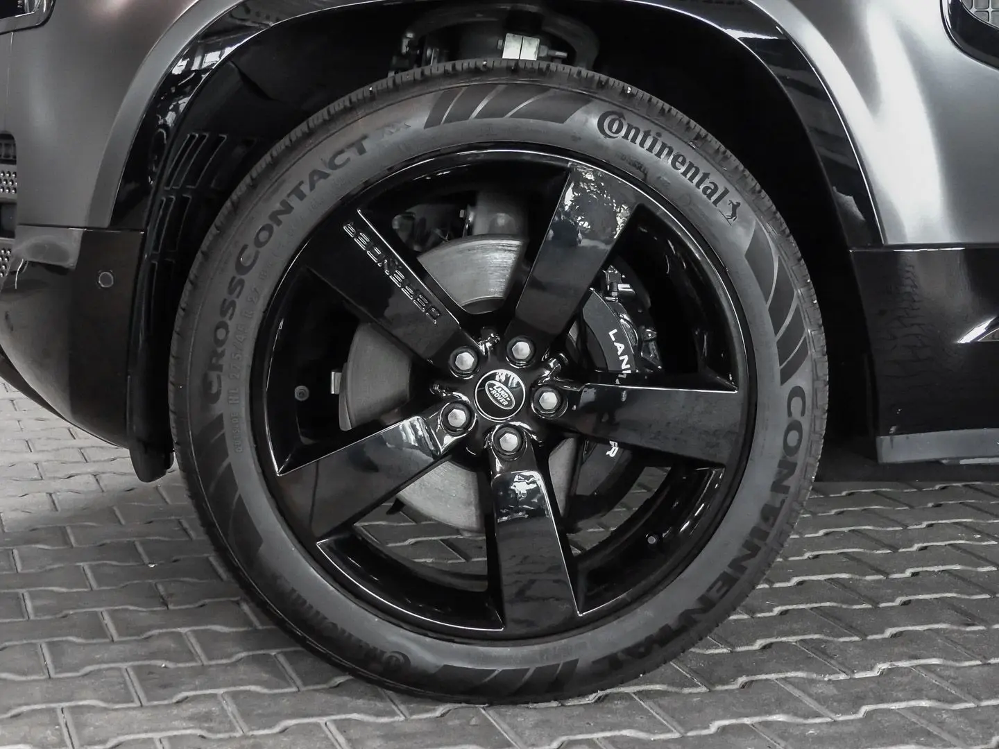 Defender 90 V8 P525 Carpathian Edition HUD Luftf