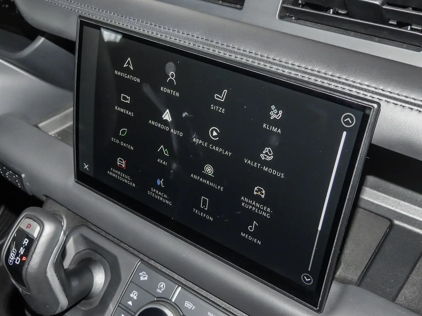 Defender 90 V8 P525 Carpathian Edition HUD Luftf