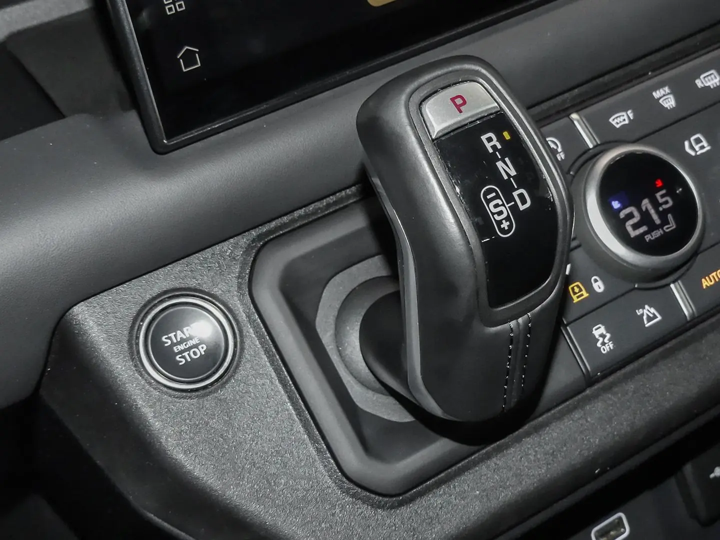 Defender 90 V8 P525 Carpathian Edition HUD Luftf