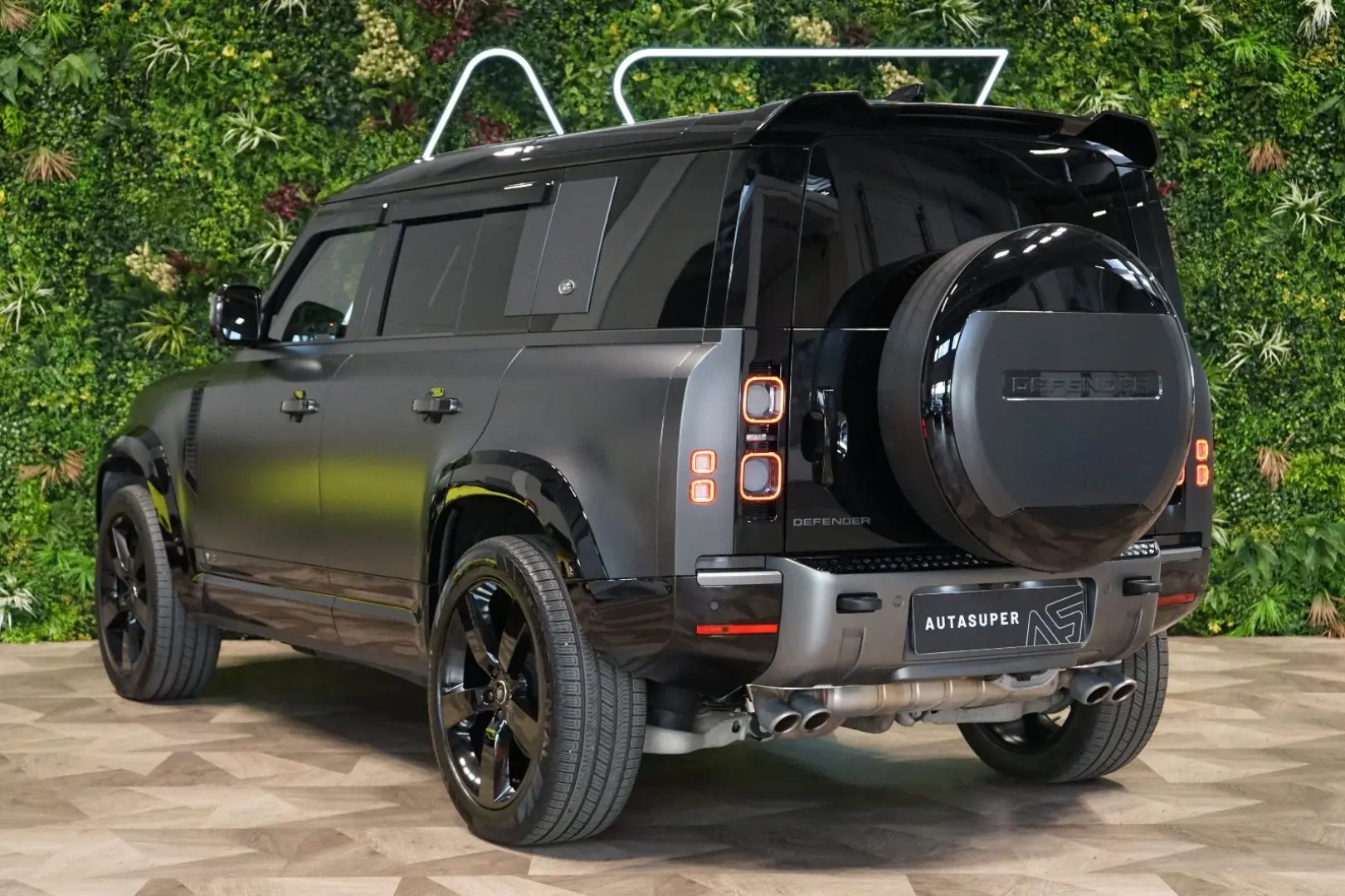 DEFENDER P525 110 MERIDIAN HUD 360 89.587€ NETTO