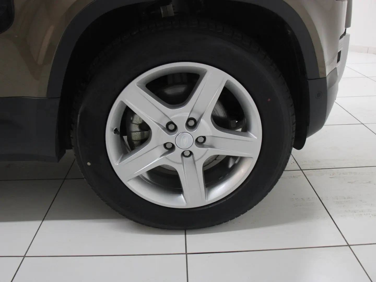 Defender 110 D250 SE AHK Pano Black Pack DAB