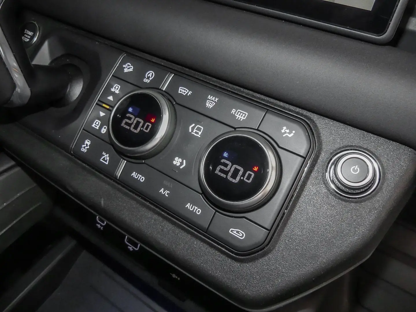 Defender 90 X-Dynamic SE D250 Luftfederung AD Ni