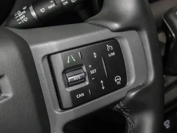 Defender 90 X-Dynamic SE D250 Luftfederung AD Ni