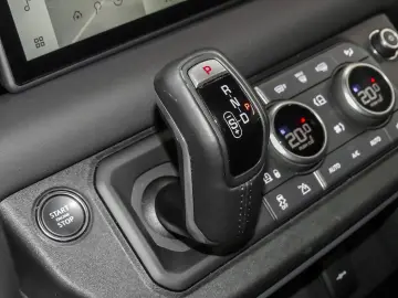 Defender 90 X-Dynamic SE D250 Luftfederung AD Ni