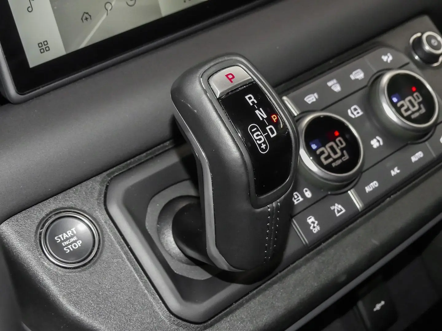 Defender 90 X-Dynamic SE D250 Luftfederung AD Ni