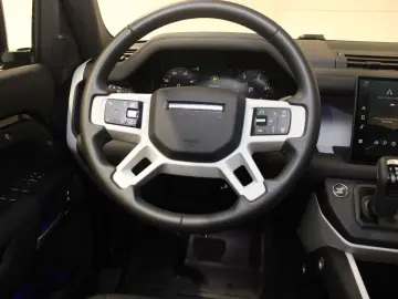 Defender 110 D300 X-Dynamic SE AHK Pano Head-Up