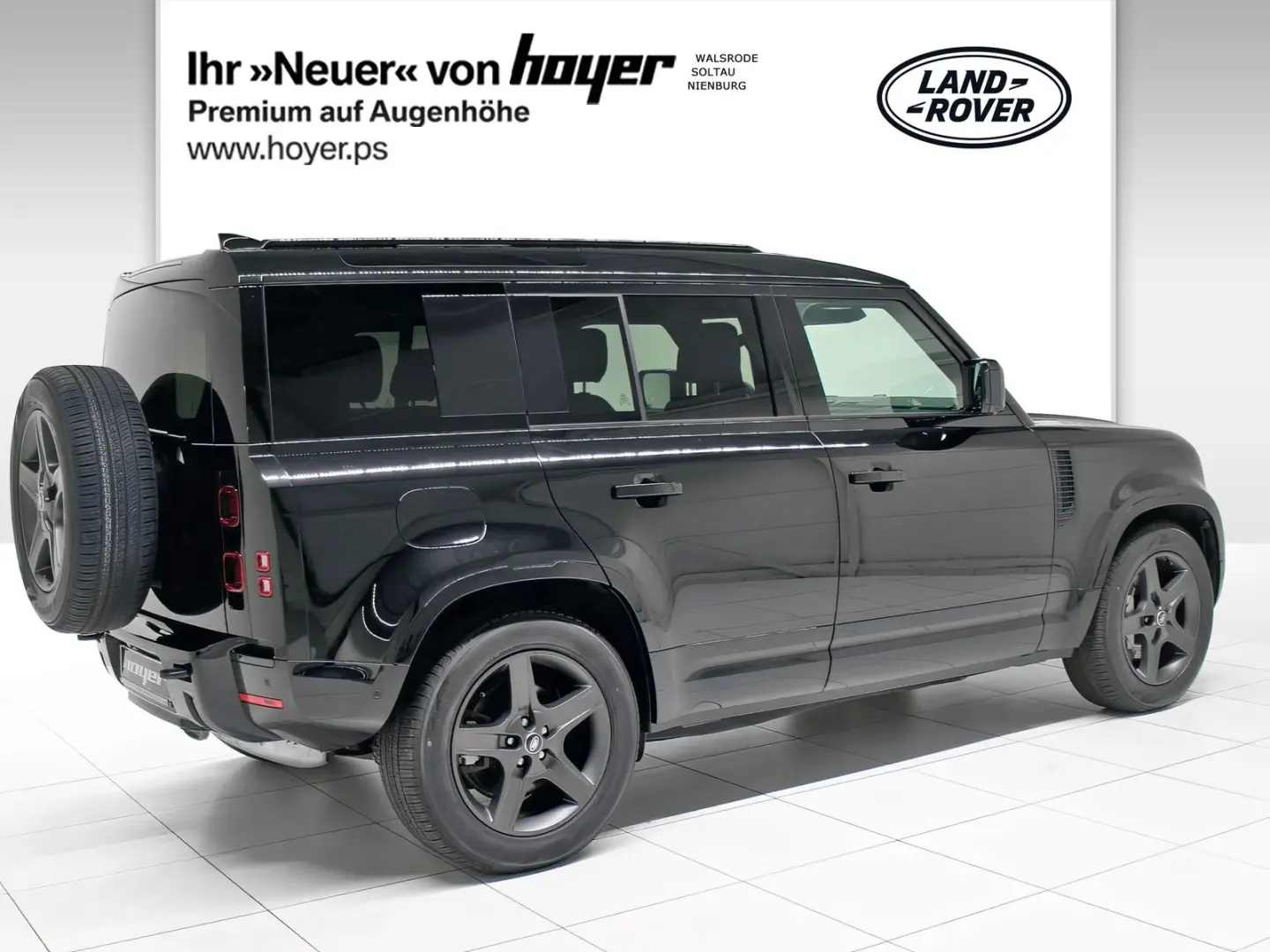 Defender 110 D300 X-Dynamic SE AHK Pano Head-Up