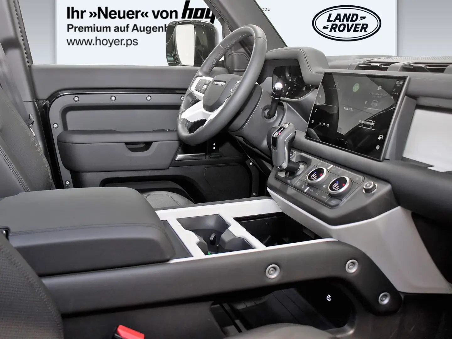 Defender 110 D300 X-Dynamic SE AHK Pano Head-Up