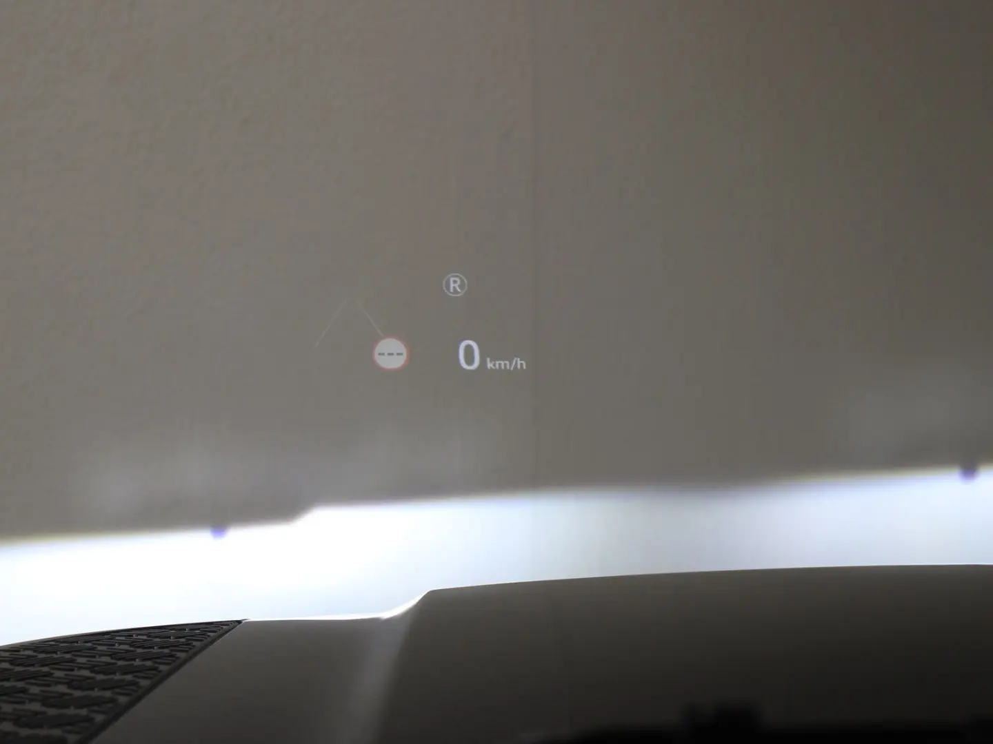 Defender 110 D300 X-Dynamic SE AHK Pano Head-Up