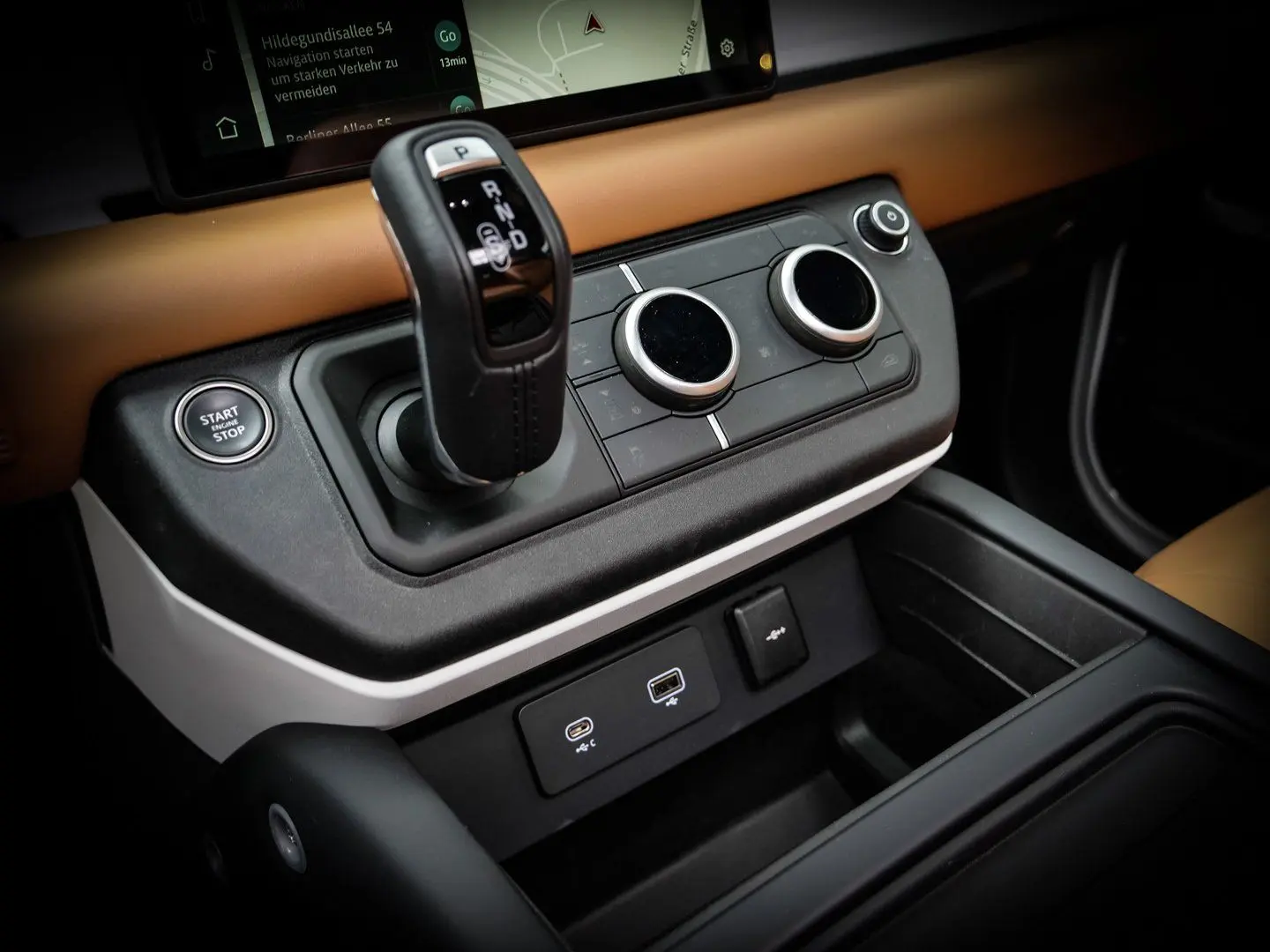 Defender 90 D250 AWD SE ''Marine Blue Edit…