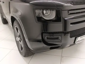 Defender 110 D300 X-Dynamic SE AHK Pano HUD