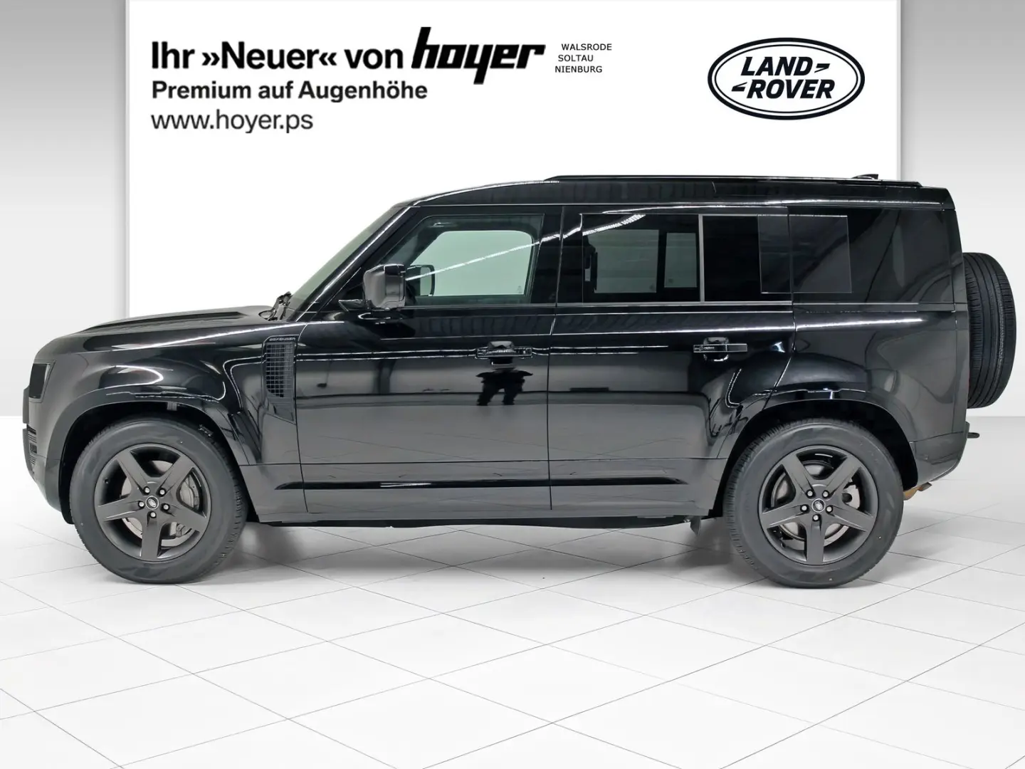 Defender 110 D300 X-Dynamic SE AHK Pano Head-Up