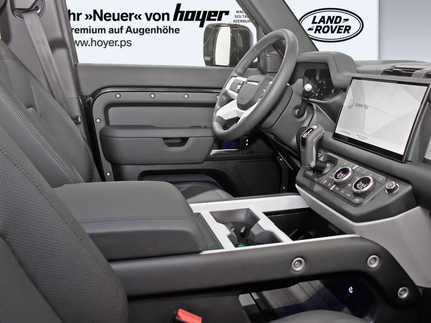 Defender 110 D300 X-Dynamic SE AHK Pano Head-Up