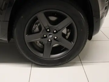 Defender 110 D300 X-Dynamic SE AHK Pano Head-Up