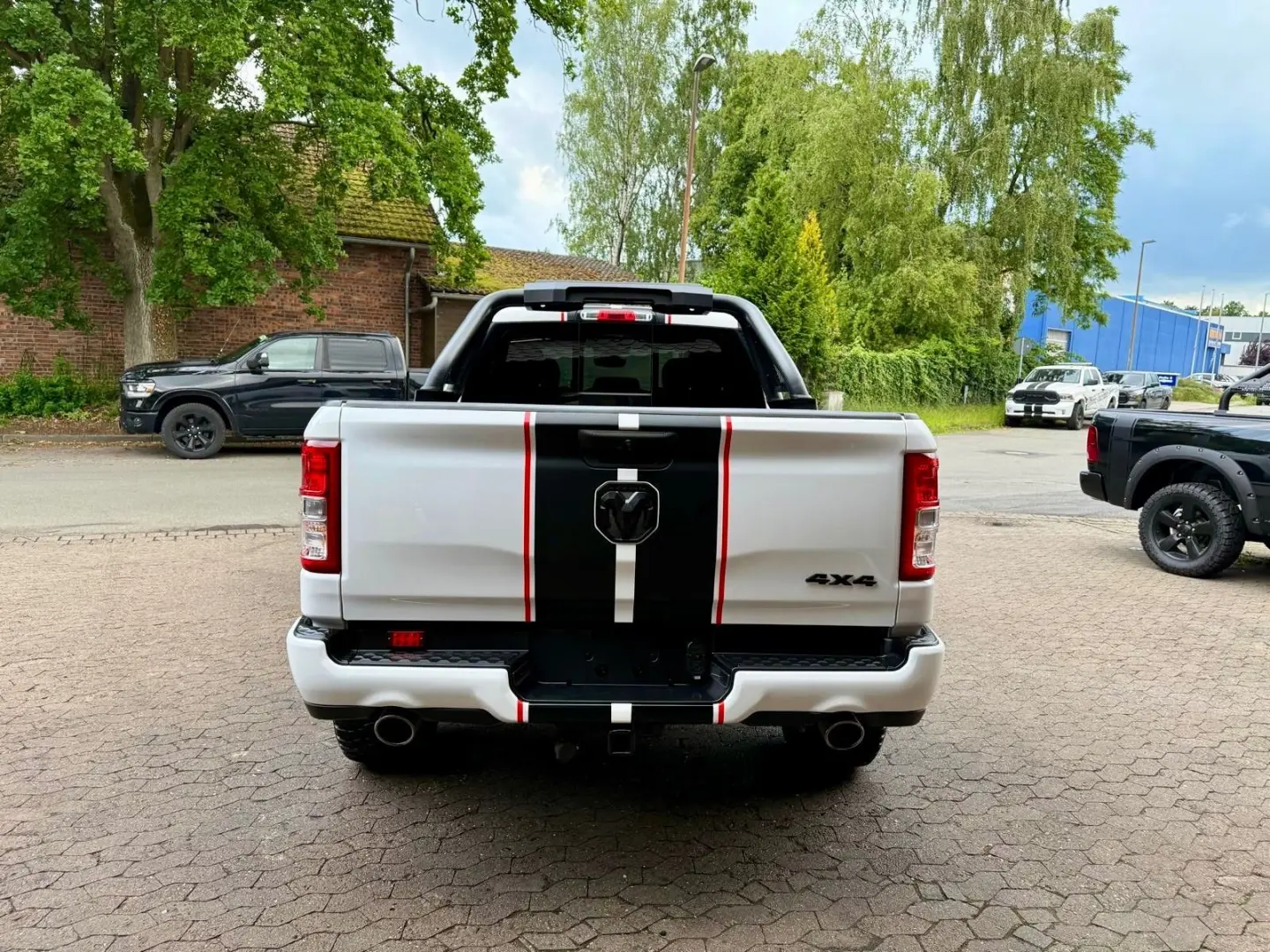 5 7L 4X4 AHK OFF-ROAD BÜGEL LONG BED GARANTIE