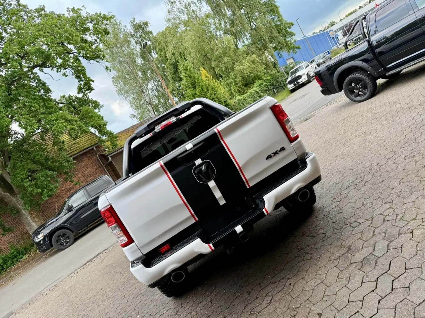 5 7L 4X4 AHK OFF-ROAD BÜGEL LONG BED GARANTIE