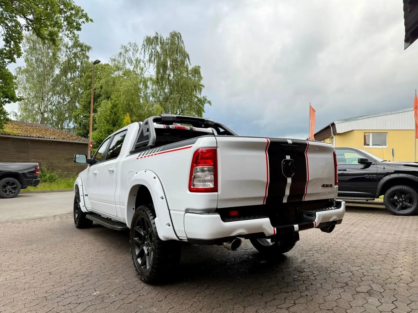 5 7L 4X4 AHK OFF-ROAD BÜGEL LONG BED GARANTIE