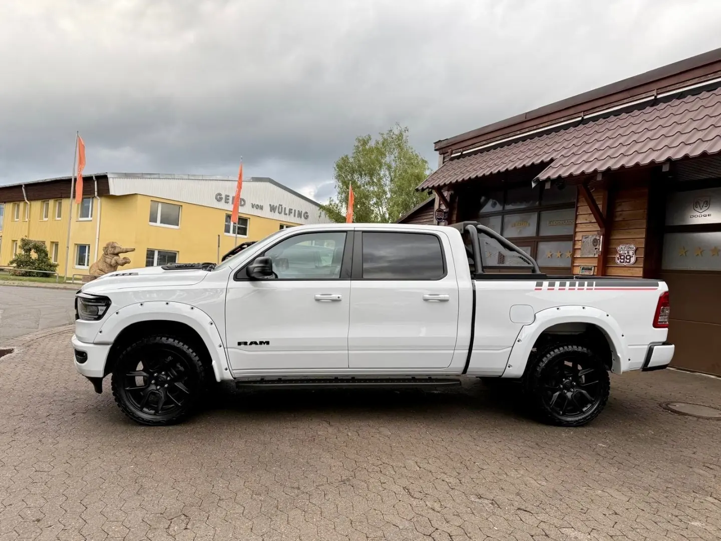 5 7L 4X4 AHK OFF-ROAD BÜGEL LONG BED GARANTIE