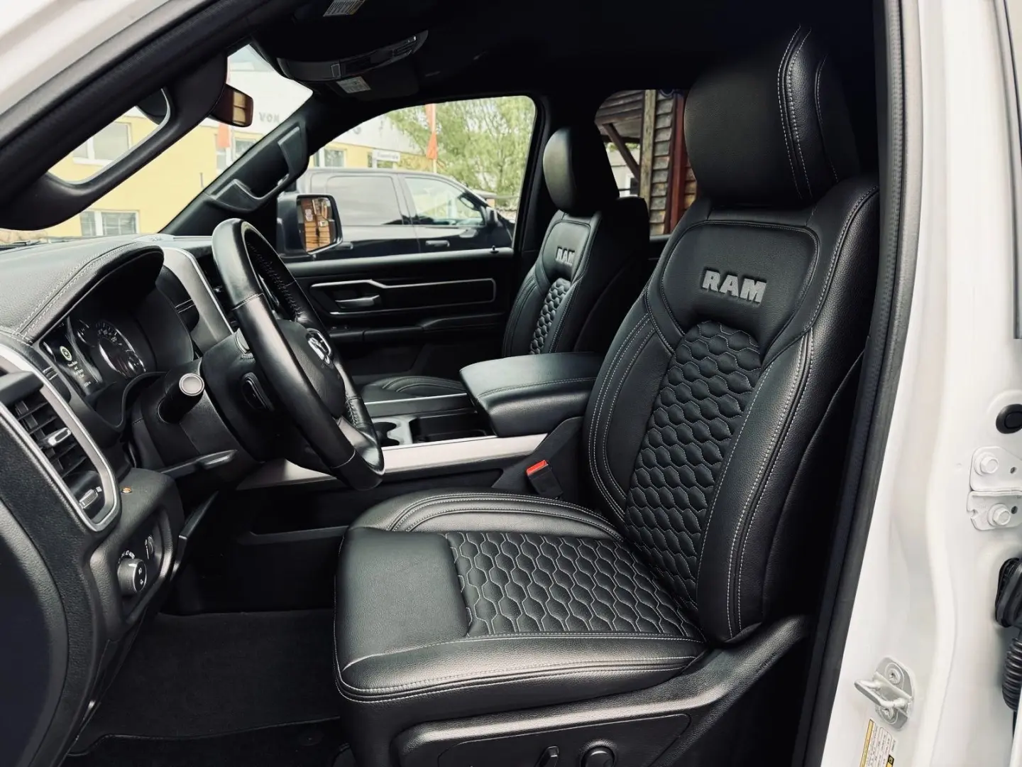 5 7L 4X4 AHK OFF-ROAD BÜGEL LONG BED GARANTIE