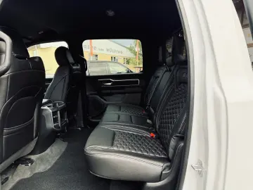 5 7L 4X4 AHK OFF-ROAD BÜGEL LONG BED GARANTIE