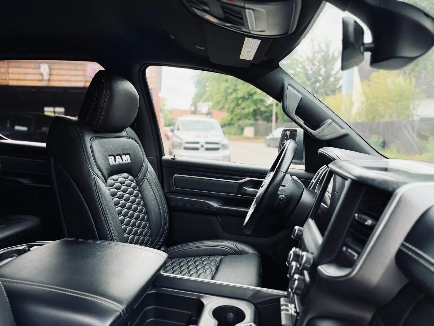 5 7L 4X4 AHK OFF-ROAD BÜGEL LONG BED GARANTIE