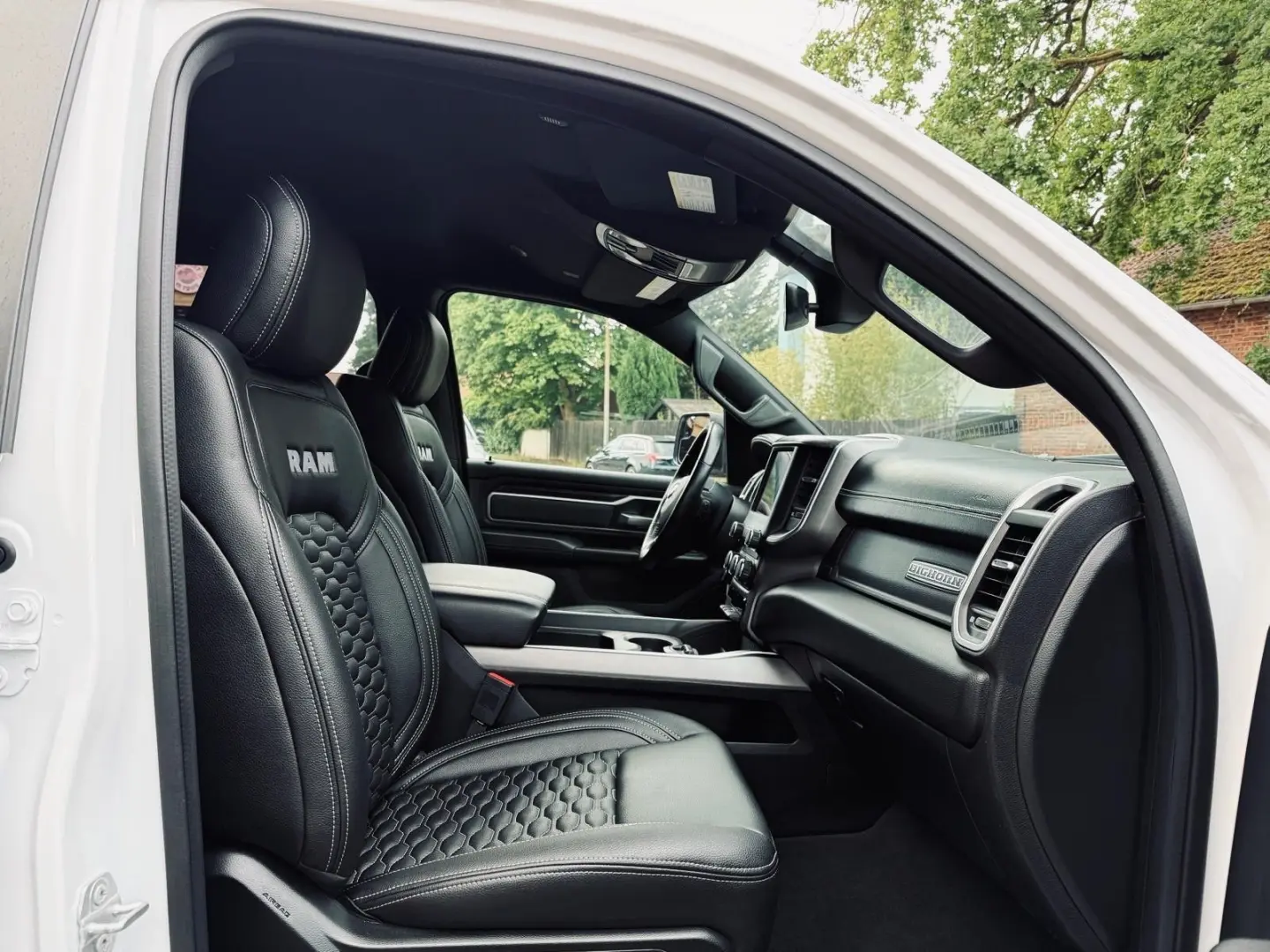 5 7L 4X4 AHK OFF-ROAD BÜGEL LONG BED GARANTIE