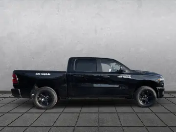 RAM 1500 Tradesman CrewCab MY25 6-Sitzer AHK