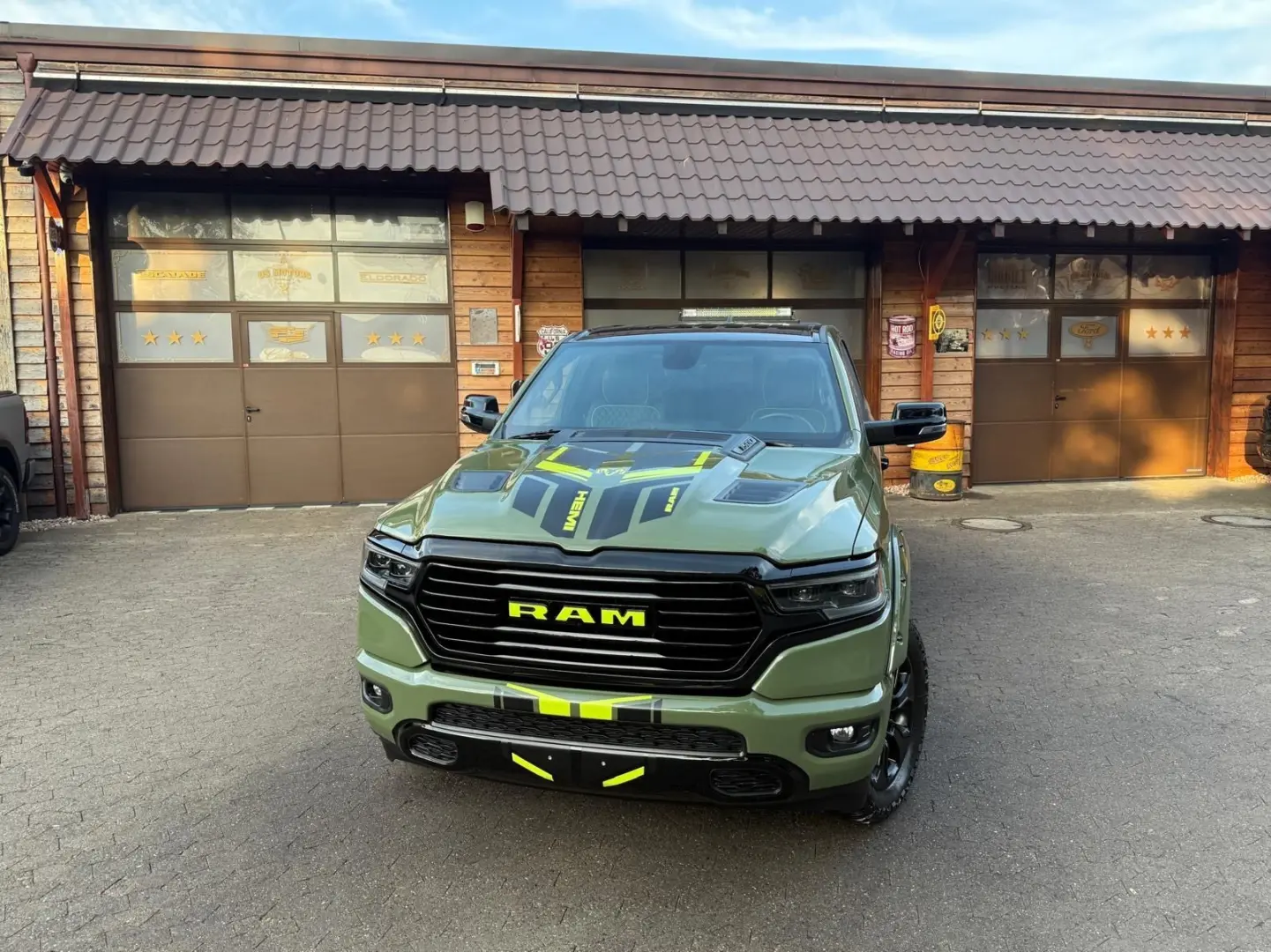 LIMITED 4X4 LPG OFFROAD BÜGEL LED AHK GARANTIE