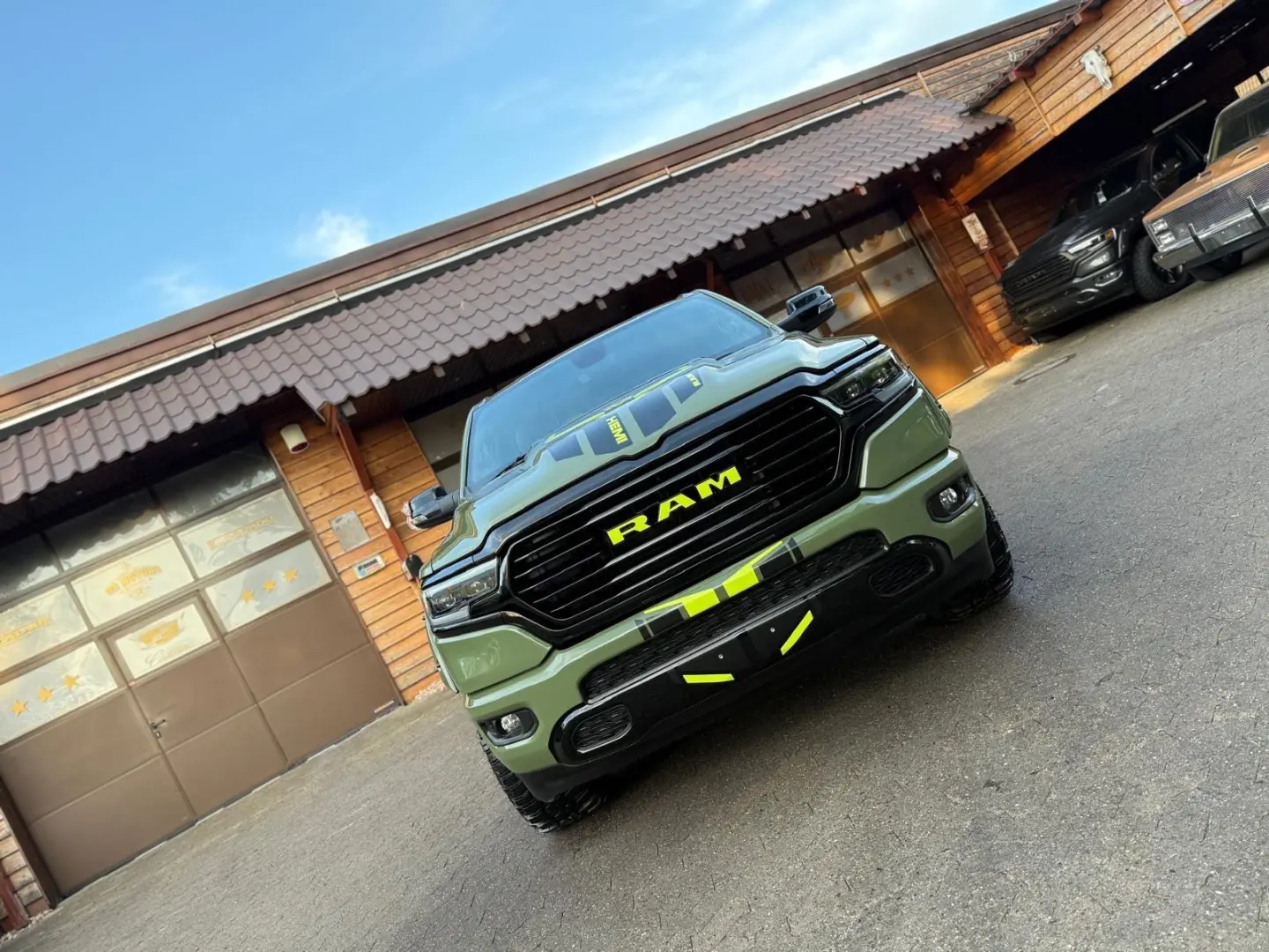 LIMITED 4X4 LPG OFFROAD BÜGEL LED AHK GARANTIE