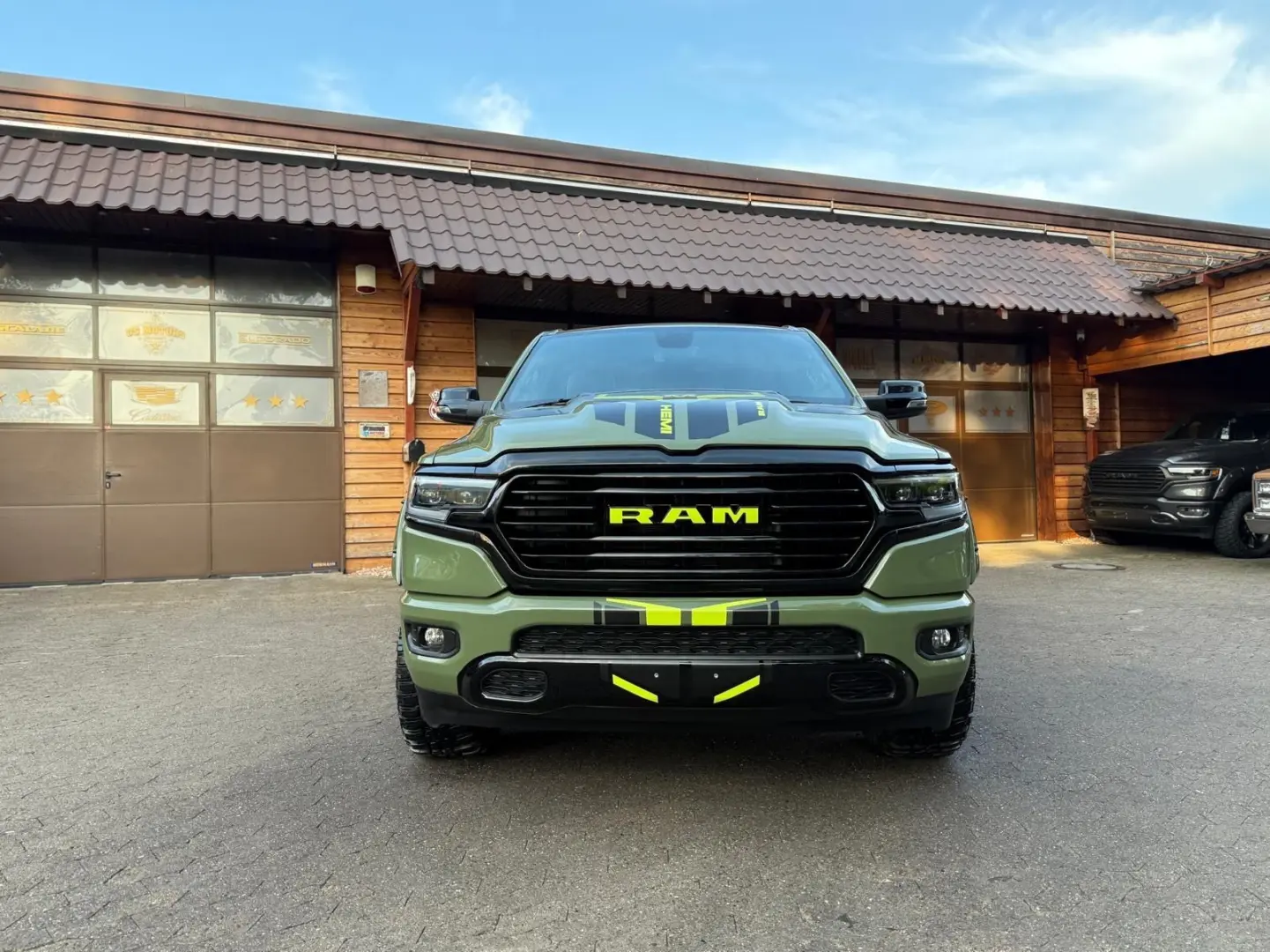 LIMITED 4X4 LPG OFFROAD BÜGEL LED AHK GARANTIE