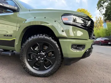 LIMITED 4X4 LPG OFFROAD BÜGEL LED AHK GARANTIE