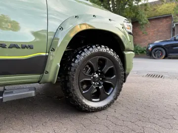 LIMITED 4X4 LPG OFFROAD BÜGEL LED AHK GARANTIE