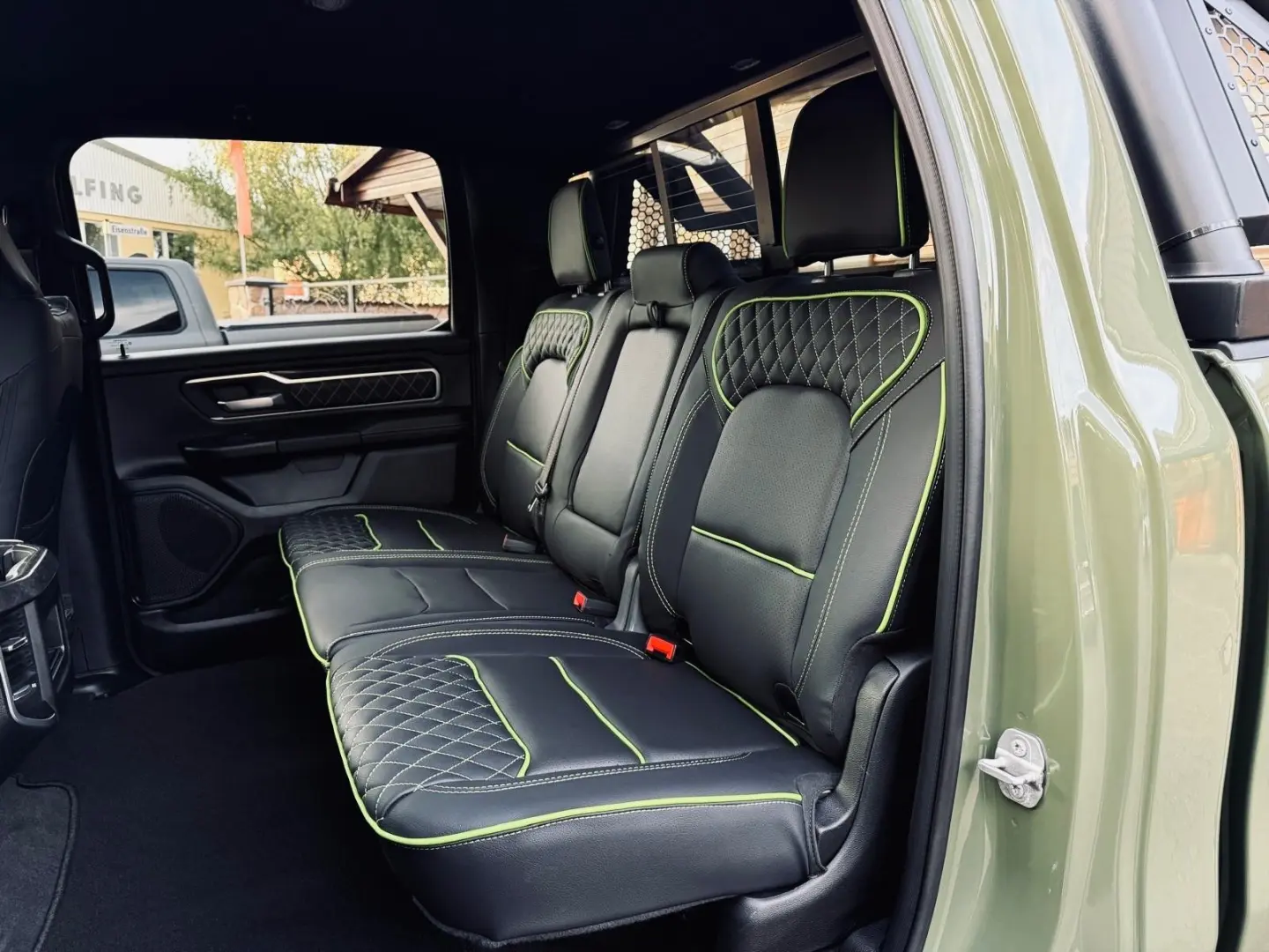 LIMITED 4X4 LPG OFFROAD BÜGEL LED AHK GARANTIE