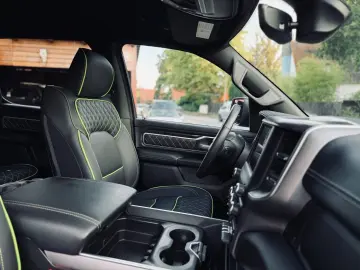 LIMITED 4X4 LPG OFFROAD BÜGEL LED AHK GARANTIE