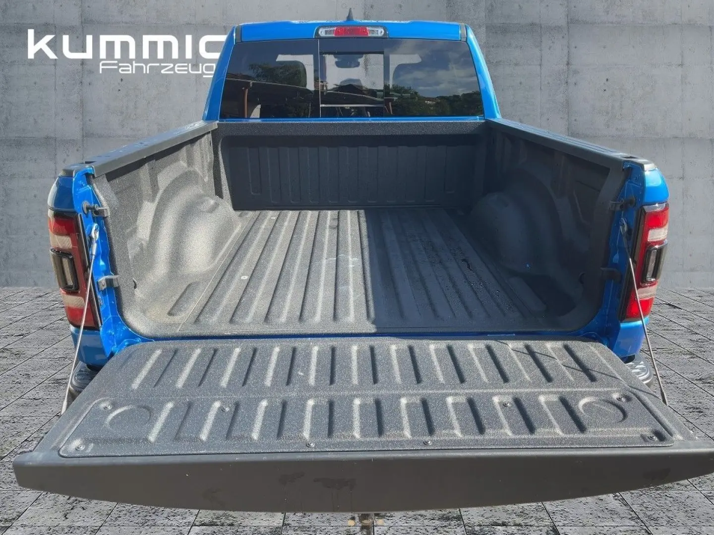 RAM Built To Serve  LPG  6 Sitzer